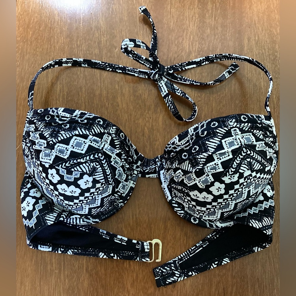 Push-up underwire bikini top, black and white print, size Small